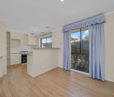 3 Leith Pl,Kambah - Photo 2