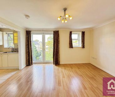 3 bedroom flat to rent - Photo 1