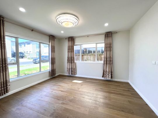 21 Calcite Avenue, Flat Bush, Auckland - Photo 1