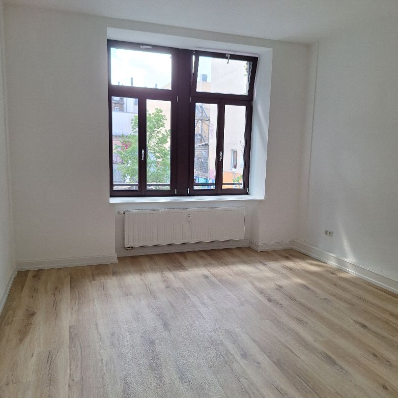 Beilstr. 15, 4-Zimmer-Wohnung im 1. OG links - frisch sanierte großzügige Räume - Photo 1