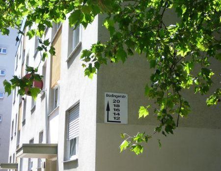 Schöne 3-Zimmer-Wohnung mit Balkon, neu modernisiertes Bad mit Dusche, zum 16.12.2025 zu vermieten - neuer Vinyl-Boden - Foto 1