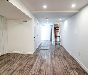 For Lease - 47 Hazelwood Avenue, Toronto, Ontario - Photo 6