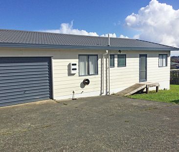 A NEW HOME FOR CHRISTMAS. - Photo 1