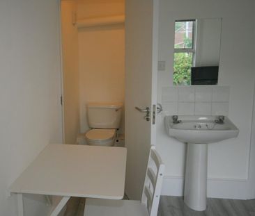 House share to rent - Photo 1