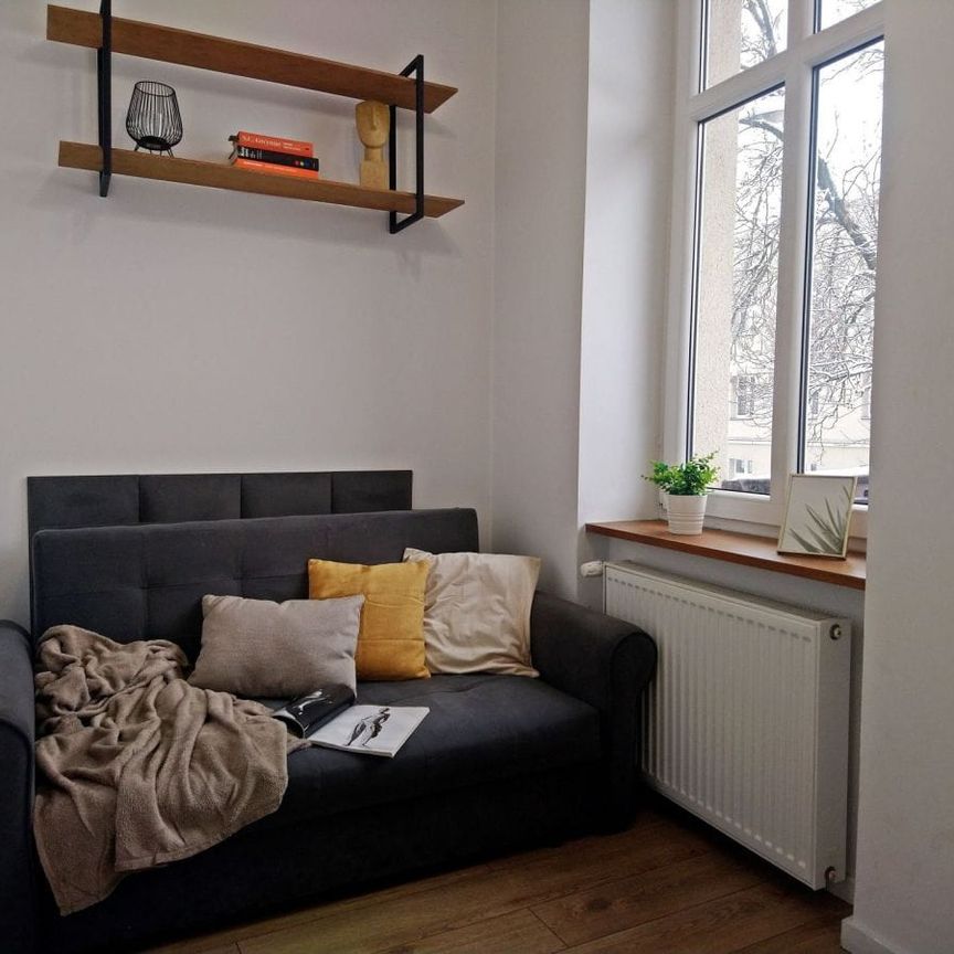 Jasna kawalerka blisko centrum Katowic 17 m² - Photo 1