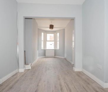 74 Tates Avenue, Belfast, BT9 7BZ - Photo 3