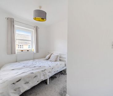 3 bedroom semi-detached house to rent - Photo 6