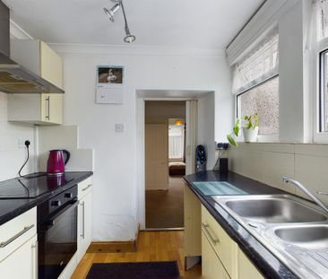 2 bedroom terraced house to rent - Photo 6