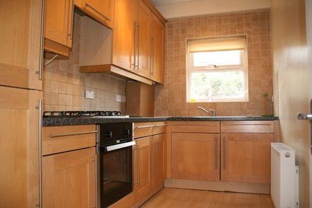 1 bedroom flat to rent - Photo 3