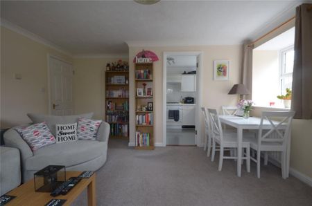 1 bedroom apartment to rent - Photo 2