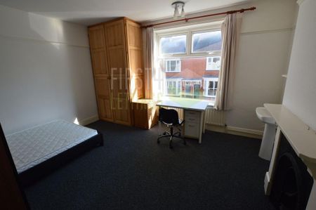 4 bedroom terraced house to rent - Photo 5