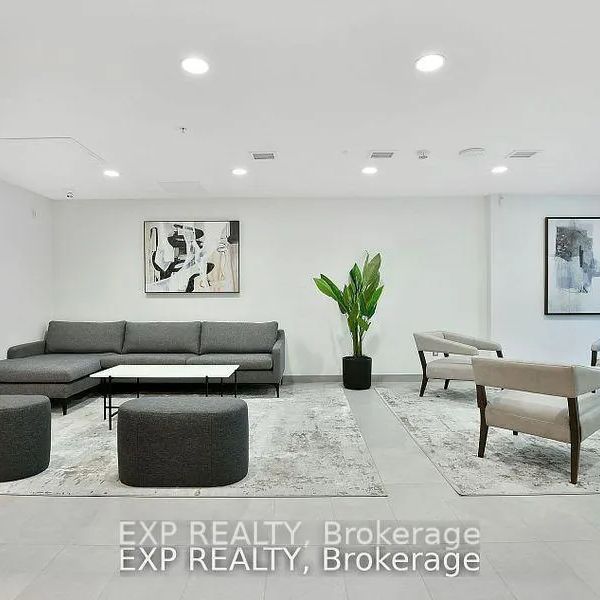 911 - 36 ROBINSON AVENUE - Photo 1