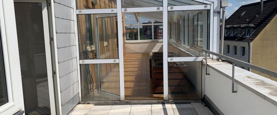 3,5-Raum-Penthouse-Wohnung mit Balkon, Wintergarten, zur Miete in zentraler Lage von Recklinghausen - Photo 1