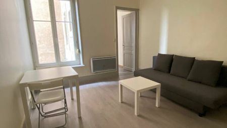 Studio meublé et rénové - proche ARTEM - Photo 5