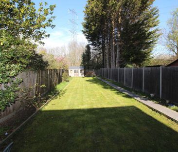 Rooms to Let – Worcester Park (Columbia Avenue, KT4) - Photo 3