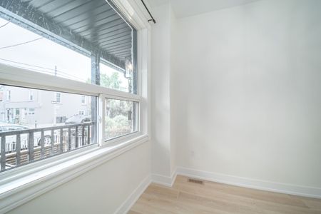 For Lease - 13 Mansfield Avenue Unit# 2, Toronto, Ontario - Photo 5