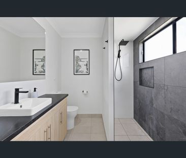 14 Eastbark Court, Richmond Hill, Qld 4820 - Photo 2