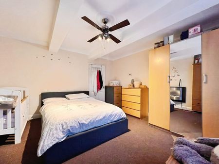 Crammavill Street, Grays, RM16 - Photo 3