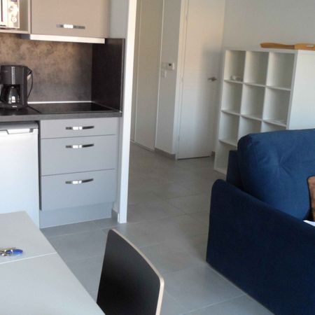 1 pièce - Meublé - 28,37 m² - 2ème étage - Colocation non autorisée - Photo 3