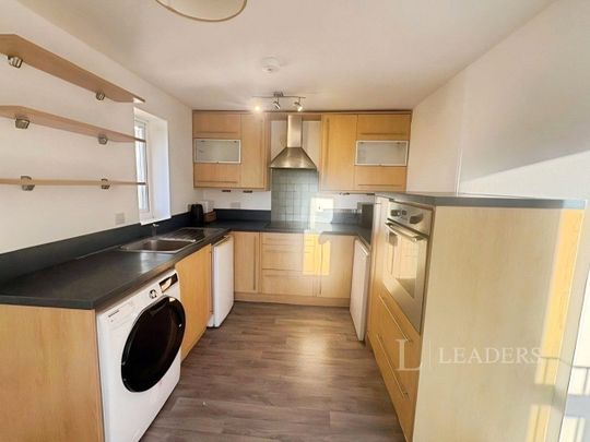 apartment to rent Apollo Way, Cambridge, Cambridgeshire, CB4 - Photo 1