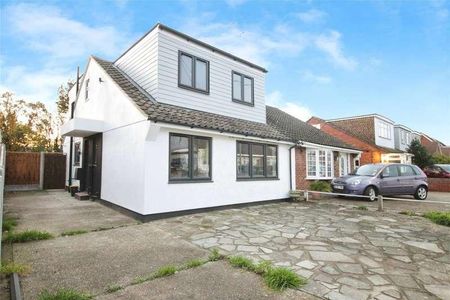 Parklands, Rochford, SS4 - Photo 3