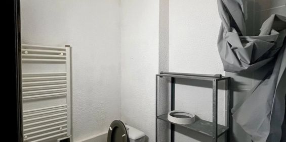 Location Appartement 1 pièce 17m² MARSEILLE 6ème - Photo 3