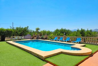 WIDE ESTATE FOR RENT IN TEULADA FOR LONG TERM