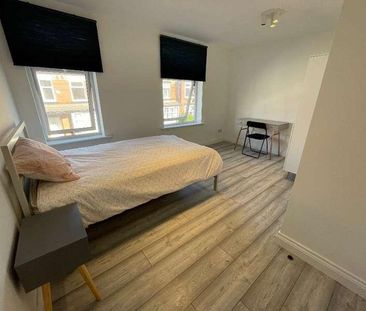 Fortuna Grove, Fallowfield, Manchester, M19 - Photo 4