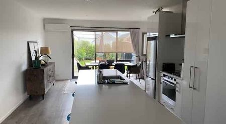 Fantastic in Hobsonville! - Photo 5