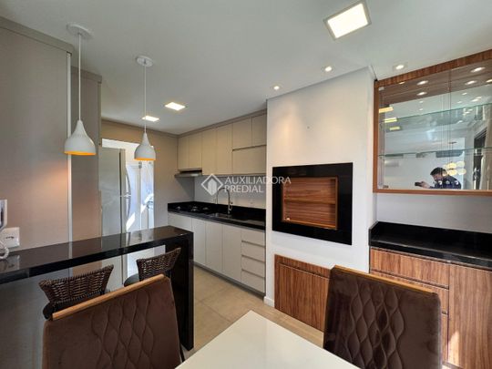 Apartamento com 2 quartos e 105m² para alugar em Centro, Canela. - Photo 1