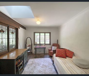 FULLY FURNISHED - Photo 6