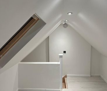 Ensuite Room in a family house - Romford - Photo 4