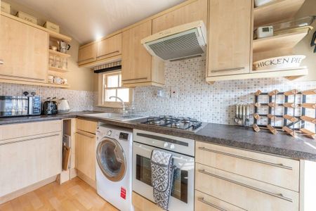 1 bedroom flat to rent - Photo 5