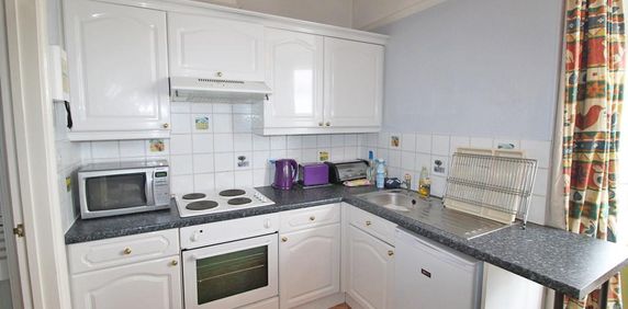 Studio to rent - Photo 2