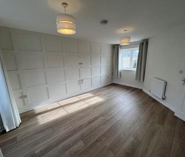 3 bedroom semi-detached house to rent - Photo 6