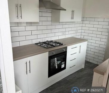 3 bedroom terraced house to rent - Photo 5