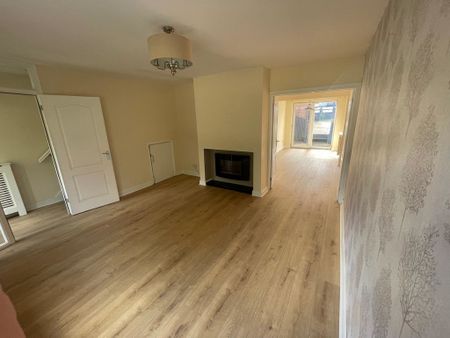 Roslin Gardens, Bolton - Photo 3