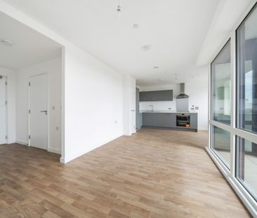 St Pauls Road, Barking, London, IG11 - Photo 6