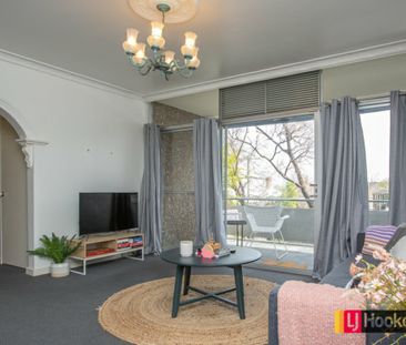 Modern & Low-Maintenance Unit in East Tamworth - Photo 2