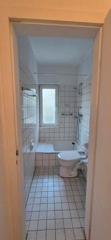 Helle schöne 2 Zimmer Wohnung - Photo 2