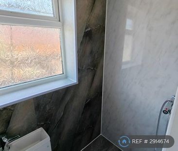 4 bedroom terraced house to rent - Photo 2