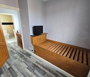 5 Bed Semi-Detached House, Birds Nest Avenue, LE3 - Photo 1