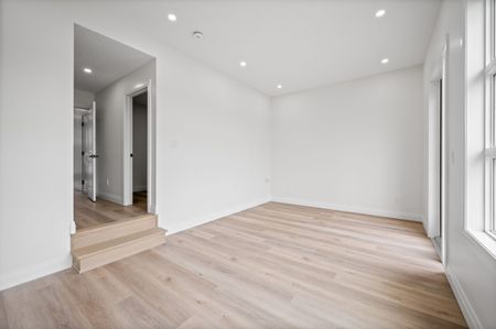 For Lease - 73 Warren Trail, Welland, Ontario - Photo 2