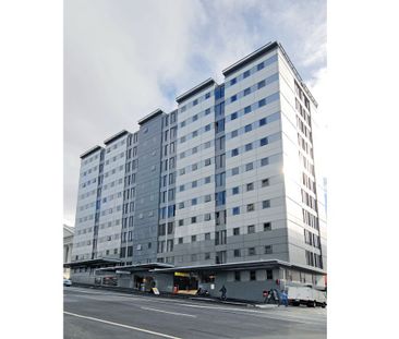 Large bedroom in 4 bedroom shared apartment. - Photo 3