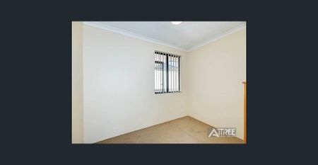 FAMILY HOME OPPOSITE PIARA WATERS PRIMARY SCHOOL - Photo 2