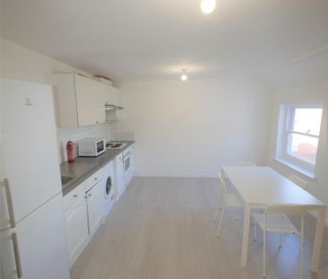 Snowdrops, Bournemouth, BH2 - Photo 6