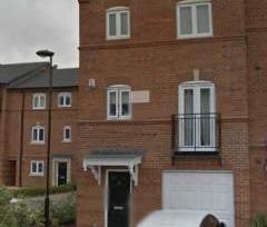 4 bedroom property to rent in Warrington - Photo 1