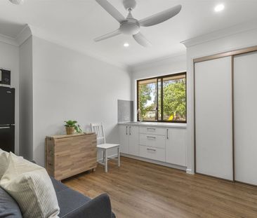 FURNISHED STUDIO UNITS WITH A POOL - Photo 6