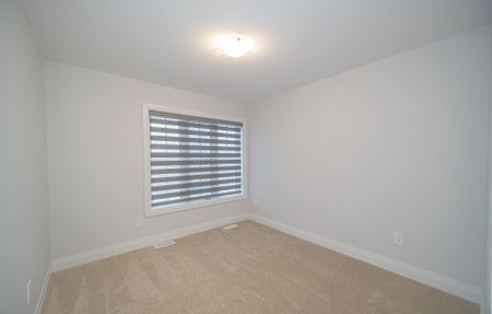 For Lease - 14 Mckay Avenue, Kawartha Lakes, Ontario - Photo 5