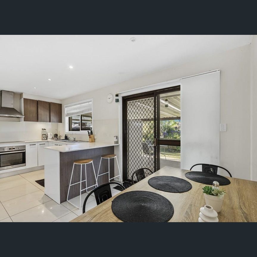 Set in a quiet cul-de-sac in Ashmore - Photo 1